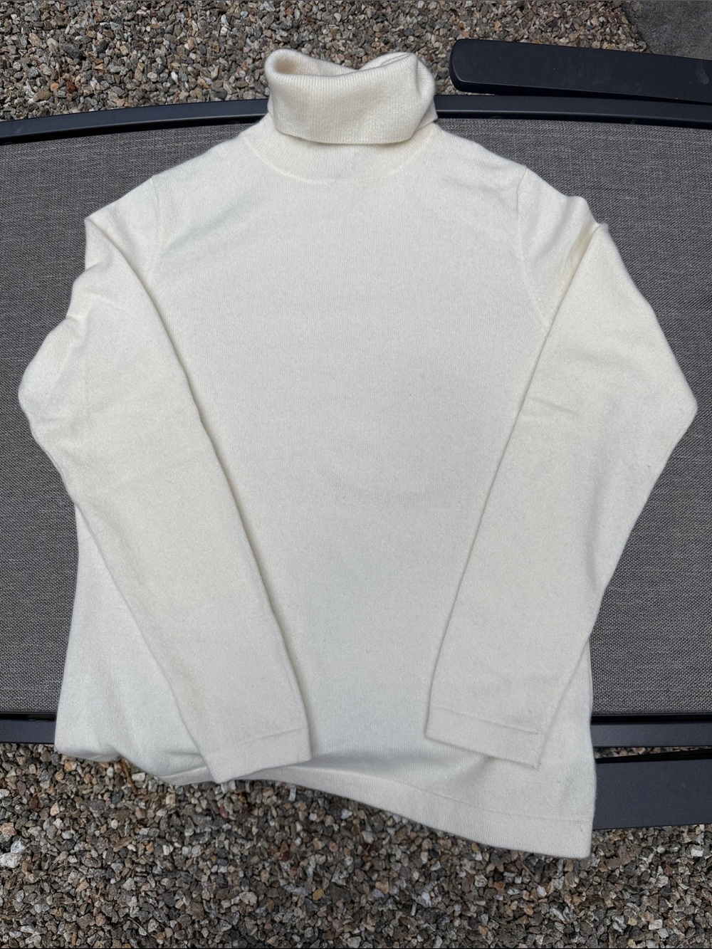 Pure Collection Cashmere Ivory Turtleneck Sweater